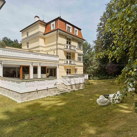 Apartment Villa Dionysus 卡罗维发利 外观 照片