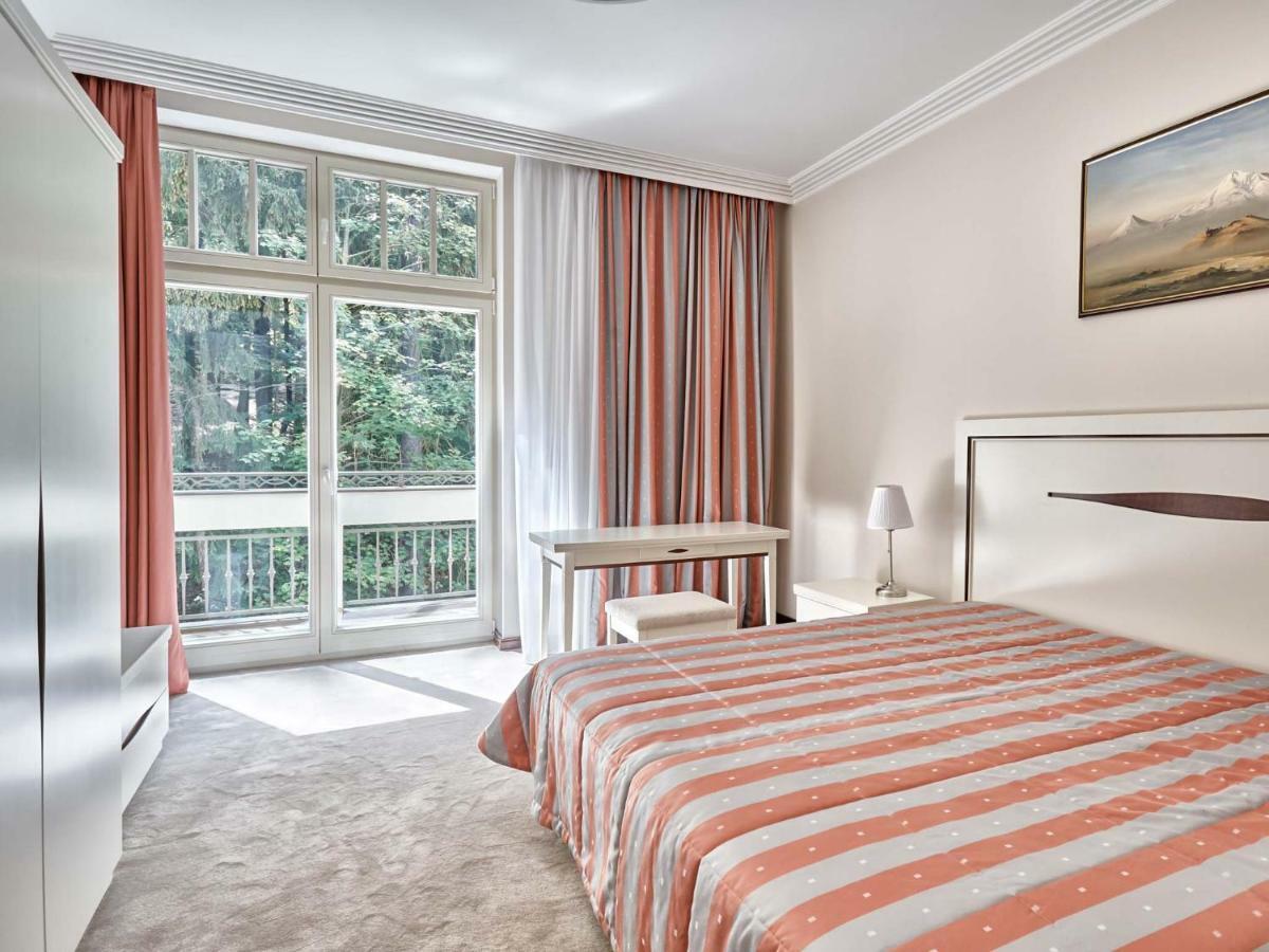 Apartment Villa Dionysus 卡罗维发利 外观 照片